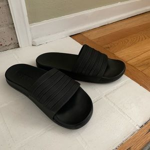 Adidas Adilette Comfort Slides